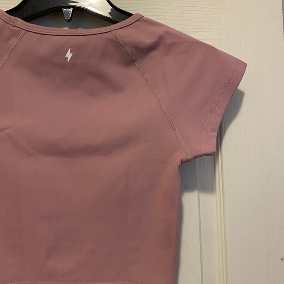 Azur fit Cropped Tee - Picture 5 of 10